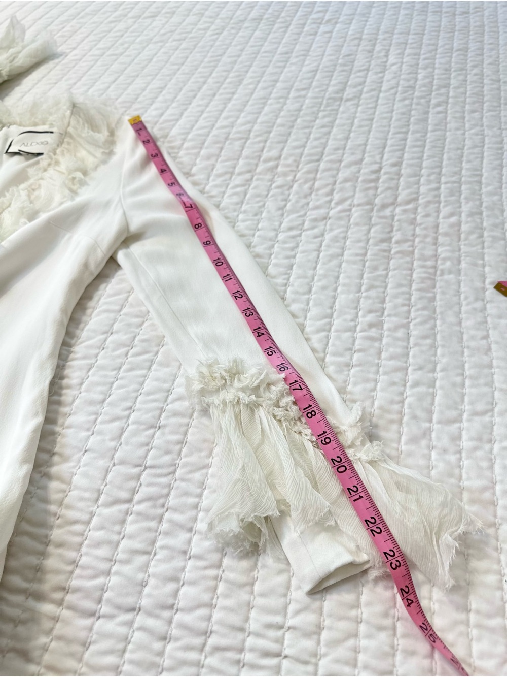 Alexis Barbara Azura Ivory Bell Long Sleeves V-Neck Ruffle Mini Dress Boho Sz M - Picture 9 of 16